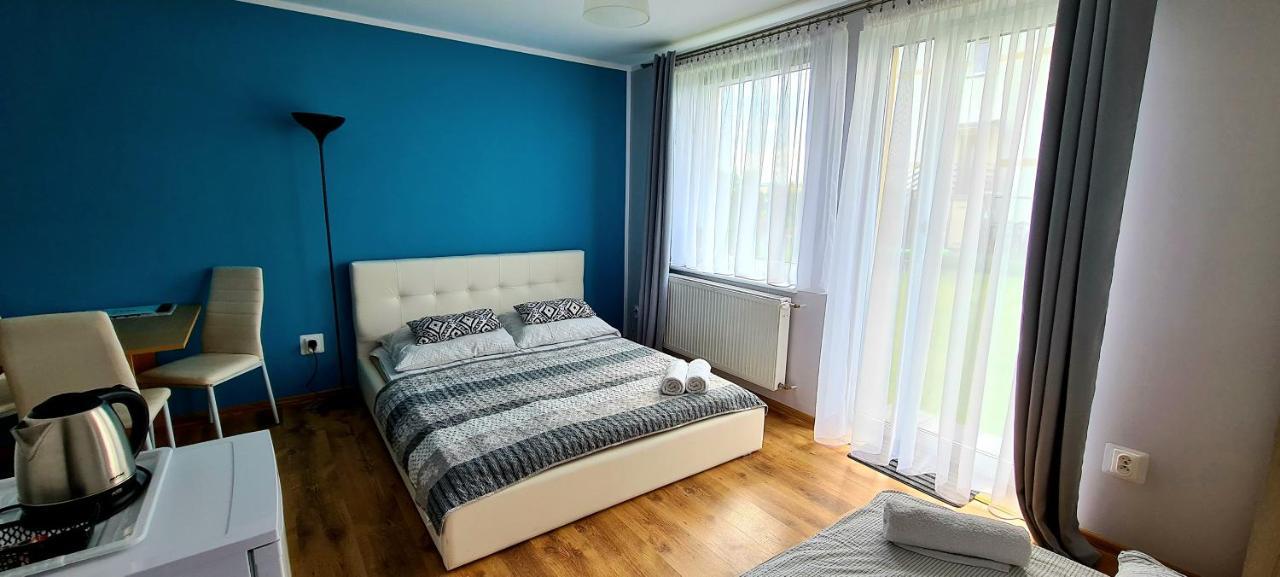 Moris Pokoje Goscinne Łeba Exterior foto