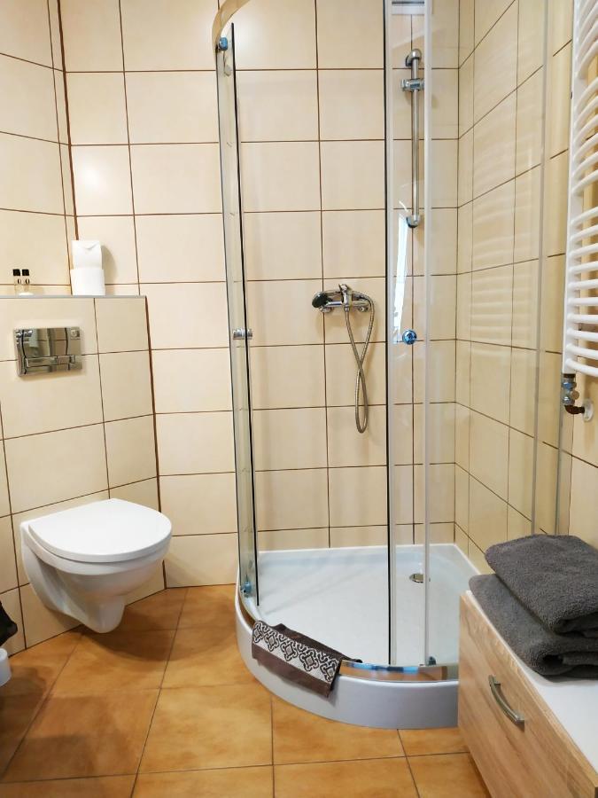 Moris Pokoje Goscinne Łeba Exterior foto